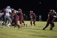 Wekiva offensive line opening up a big hole for Mustangs RB Supreme Richardson